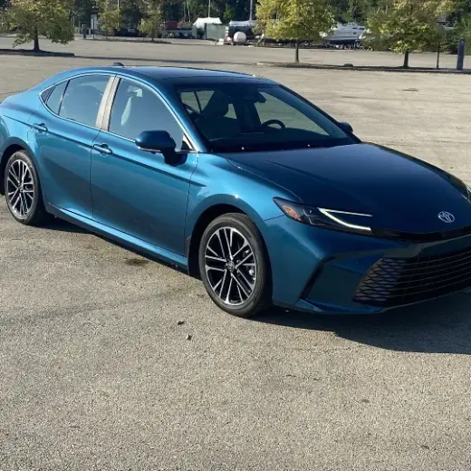 Toyota Camry XLE Hybrid 2024